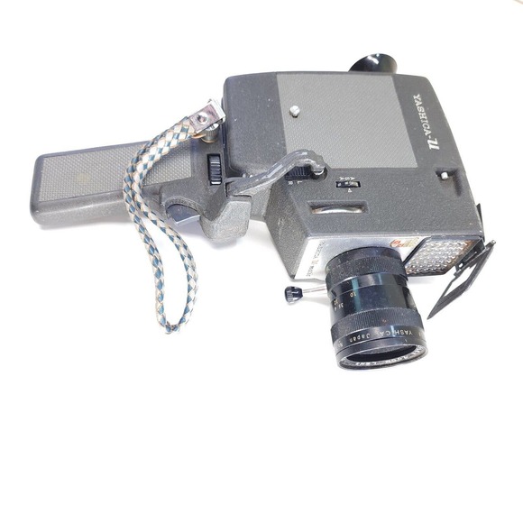 YASHICA U-matic 8mm Vintage Movie Camera Reflex ZOOM f/1.8 9-28mm Lens JAPAN - Picture 3 of 12